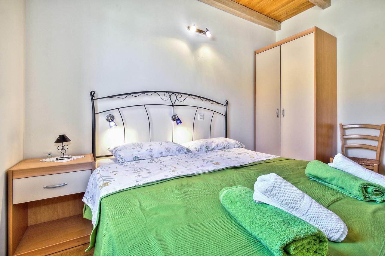 Lana House With Apartment Petrovija Εξωτερικό φωτογραφία