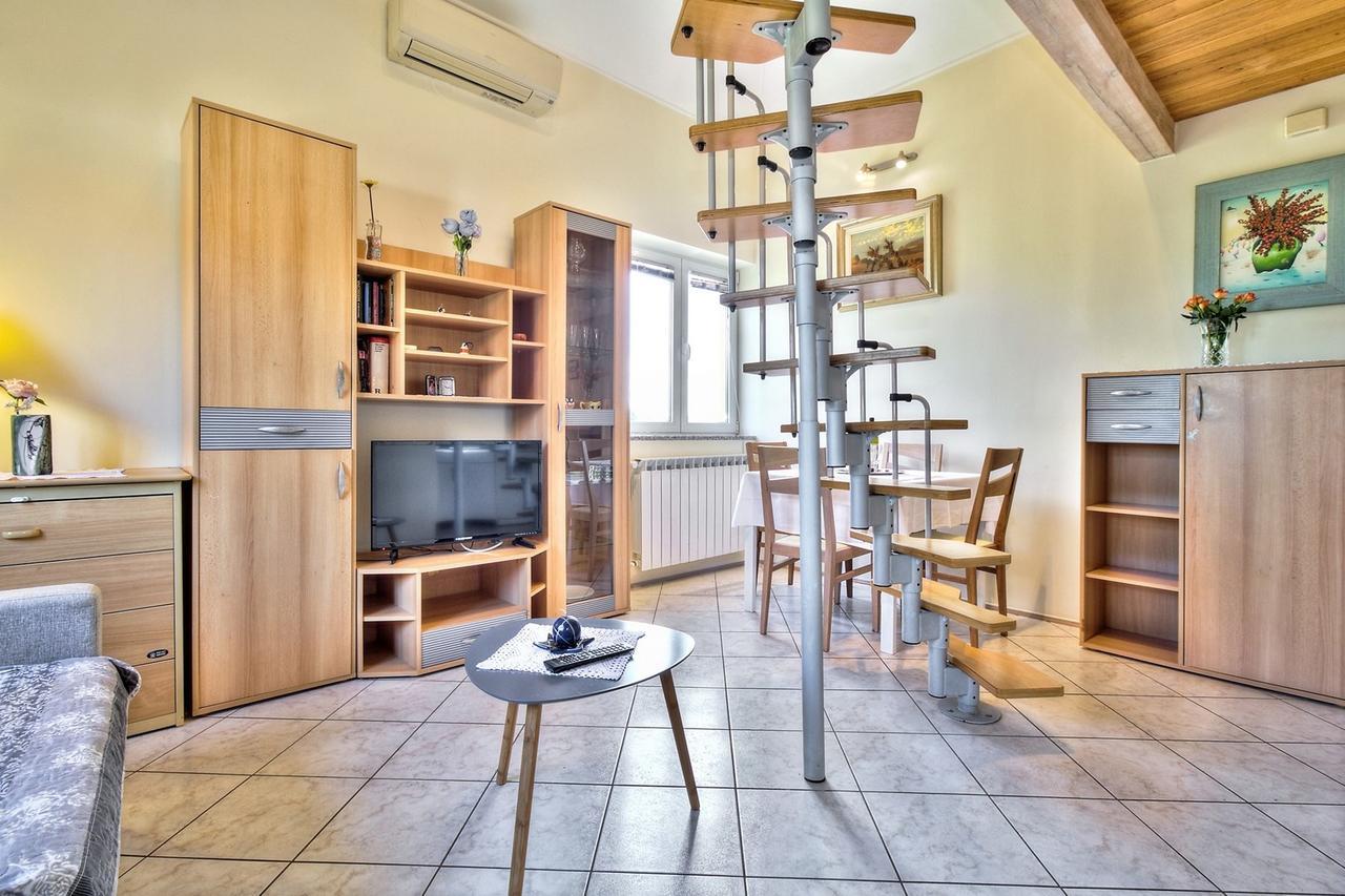 Lana House With Apartment Petrovija Εξωτερικό φωτογραφία