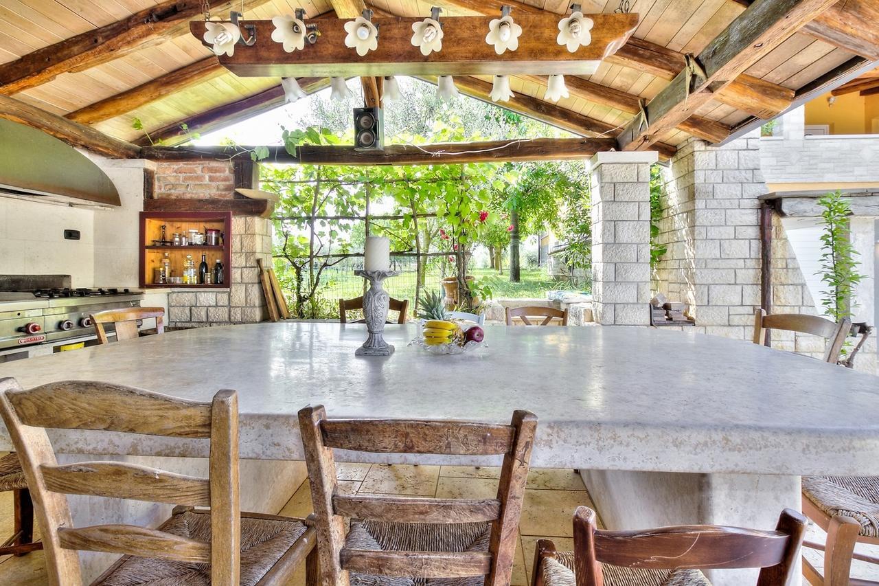 Lana House With Apartment Petrovija Εξωτερικό φωτογραφία