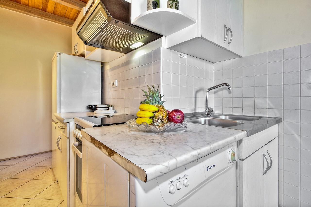 Lana House With Apartment Petrovija Εξωτερικό φωτογραφία